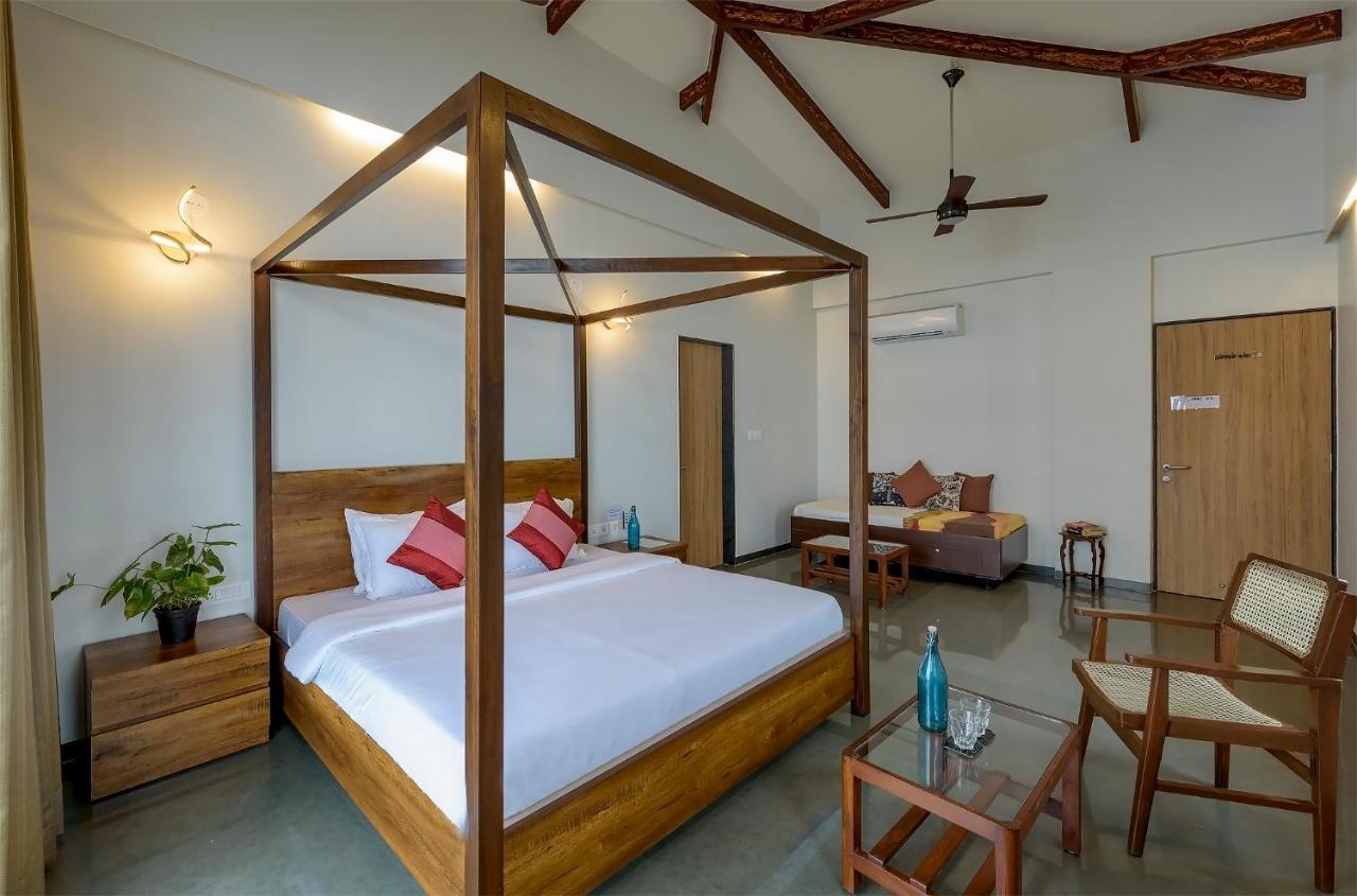 Saffronstays Falcon Hill, Lonavala - Luxury Villa With Infinity Pool Near Lion'S Point Eksteriør bilde